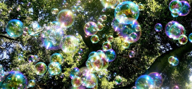 Soap_bubbles-jurvetson[1]